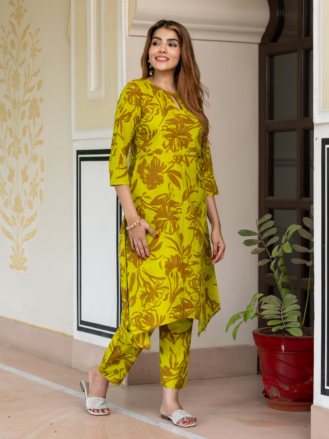 Jaitpuriya Women Lime Green Pure Cotton Tunic Co-ord set