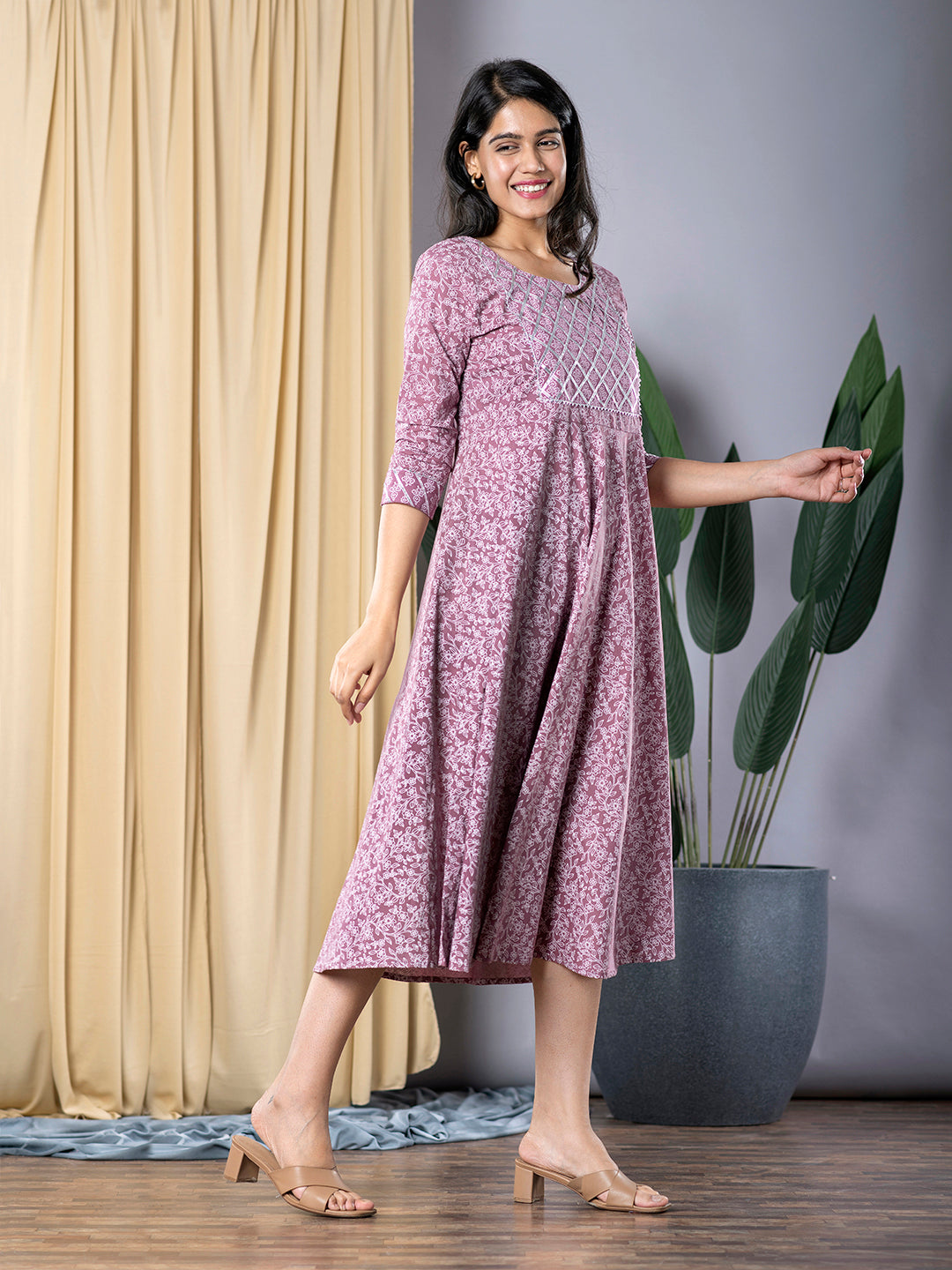 Jaitpuriya Women Mauve fit & flare Dress And Dupatta
