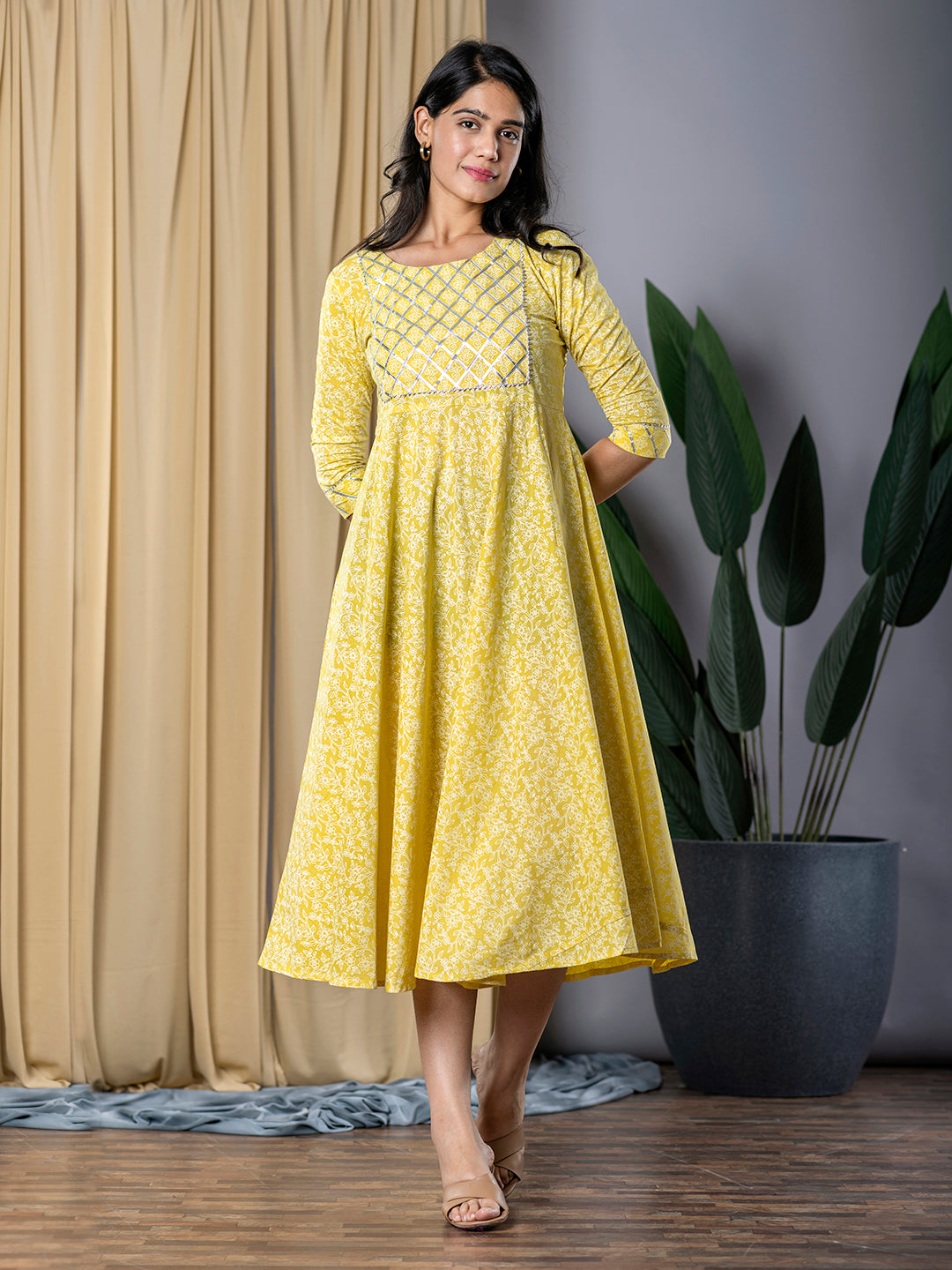 Jaitpuriya Women Yellow fit & flare Dress