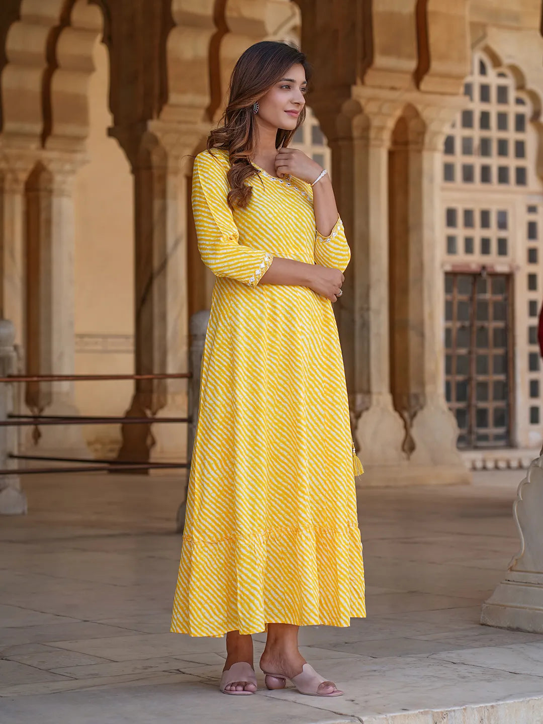 Jaitpuriya Women Yellow Striped Anarkali Dress