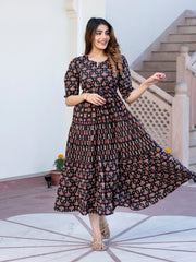 Jaitpuriya Women Black Ethnic Motifs Printed Maxi Dress