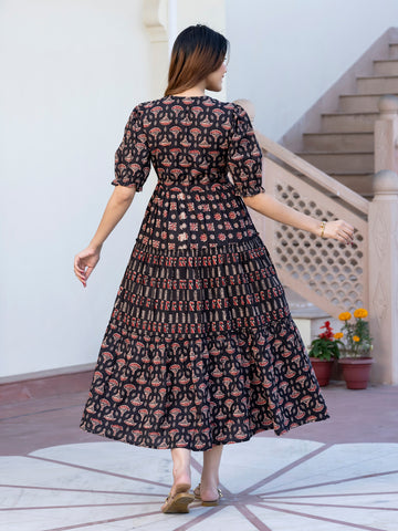 Jaitpuriya Women Black Ethnic Motifs Printed Maxi Dress