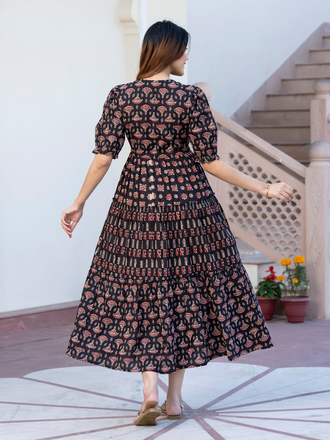 Jaitpuriya Women Black Ethnic Motifs Printed Maxi Dress