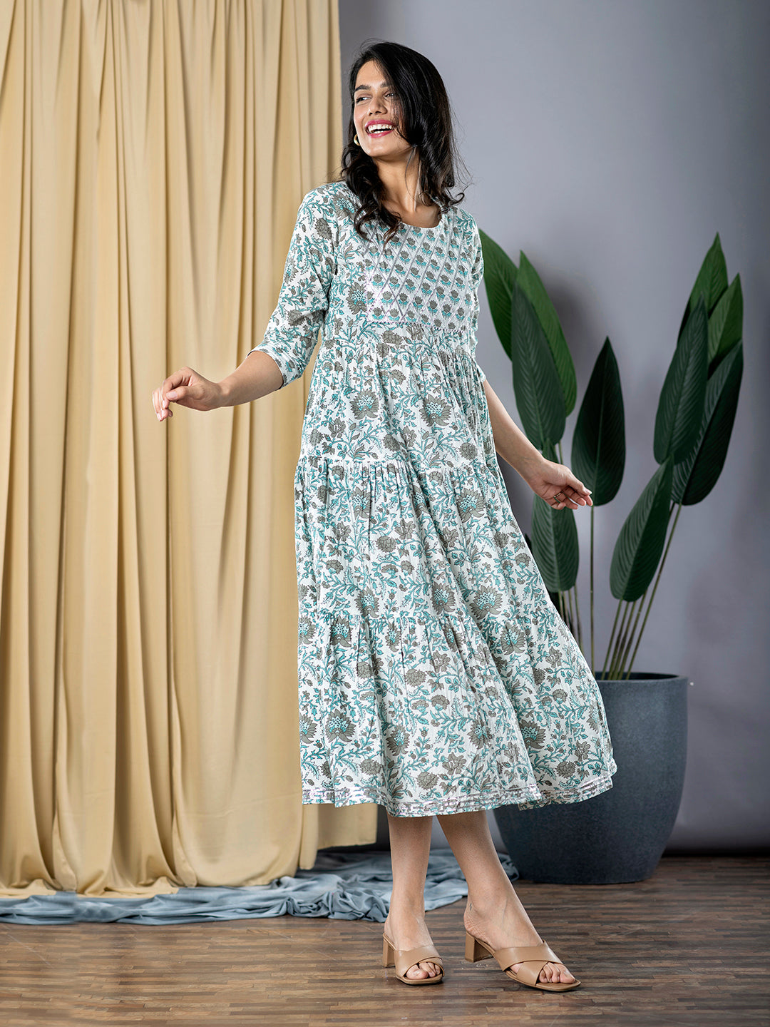 Jaitpuriya Women Grey And Turquoise fit & flare Dress