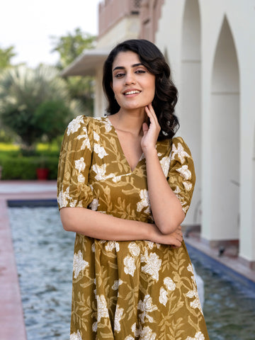 Jaitpuriya Women Green Floral Print fit & flare Dresses