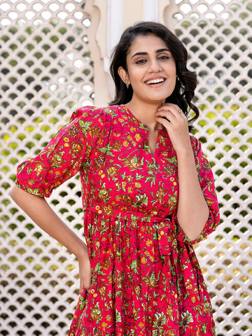 Jaitpuriya Women Pink Gathered or Pleated Maxi Dresses