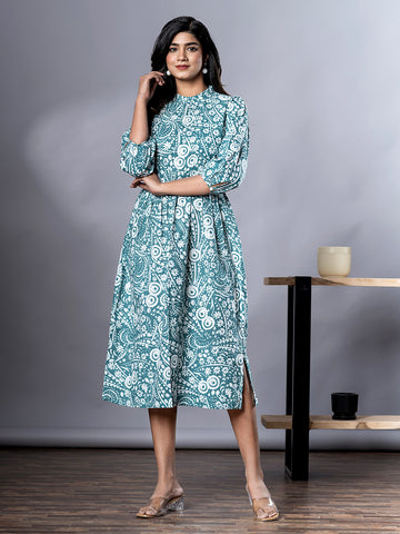 Jaitpuriya Women Turquoise And White Paisley Print fit & flare Dresses