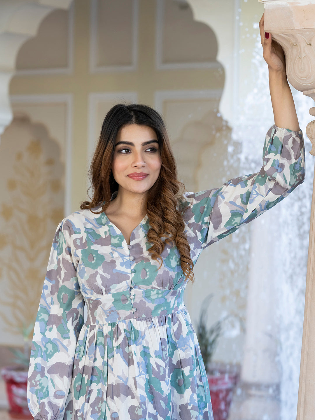 Jaitpuriya Women Grey and Green Floral Printed Fit and Flare Dress