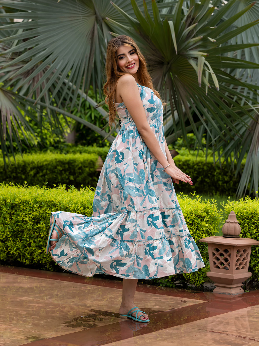 Jaitpuriya Women Teal Green And Cream Pure Cotton fit & flare Dresses