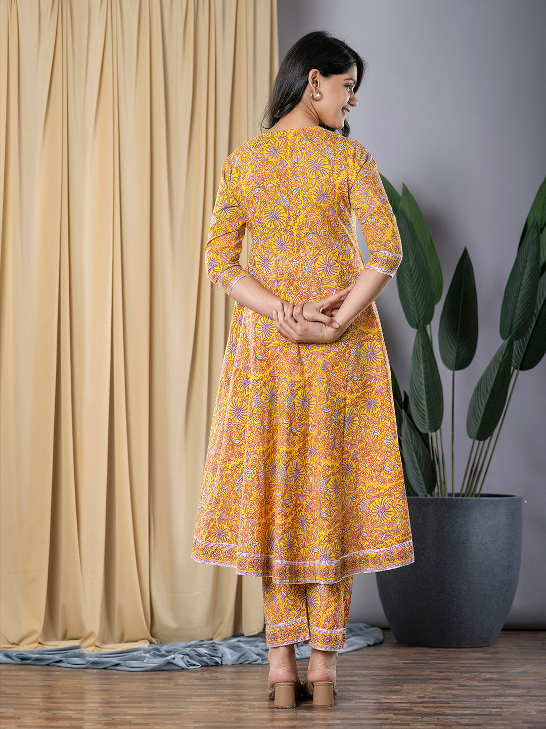 Jaitpuriya Women Mustard Yellow Anarkali Kurta With Trouser Set Set