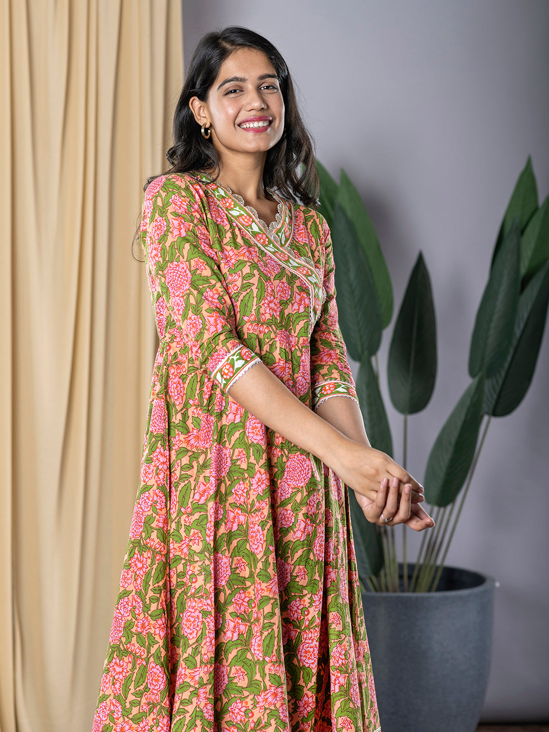 Jaitpuriya Women Multi Anarkali Kurta With Trouser Set Set