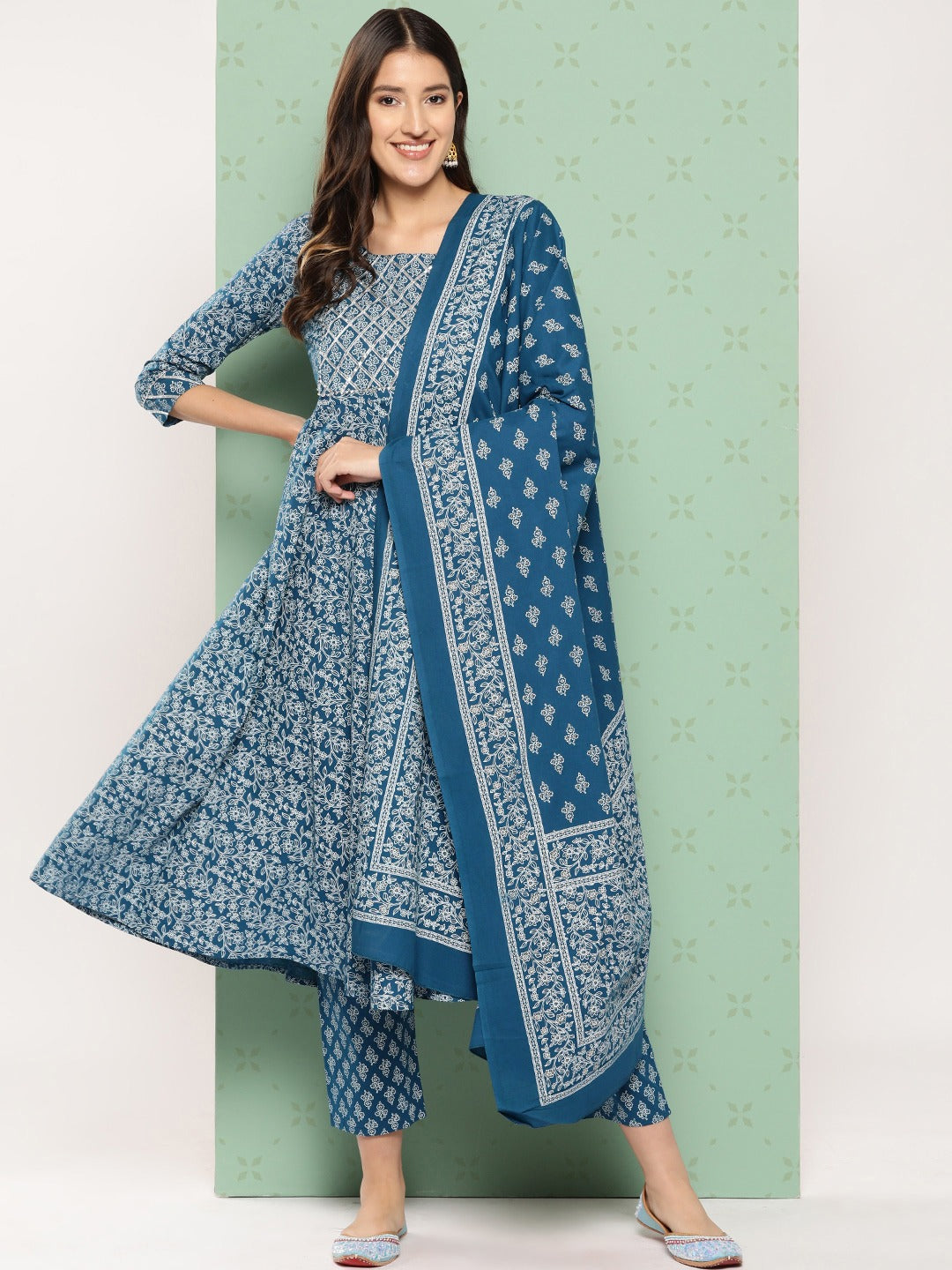 Jaitpuriya Women Teal Floral Anarkali Kurta Pant and Dupatta Set