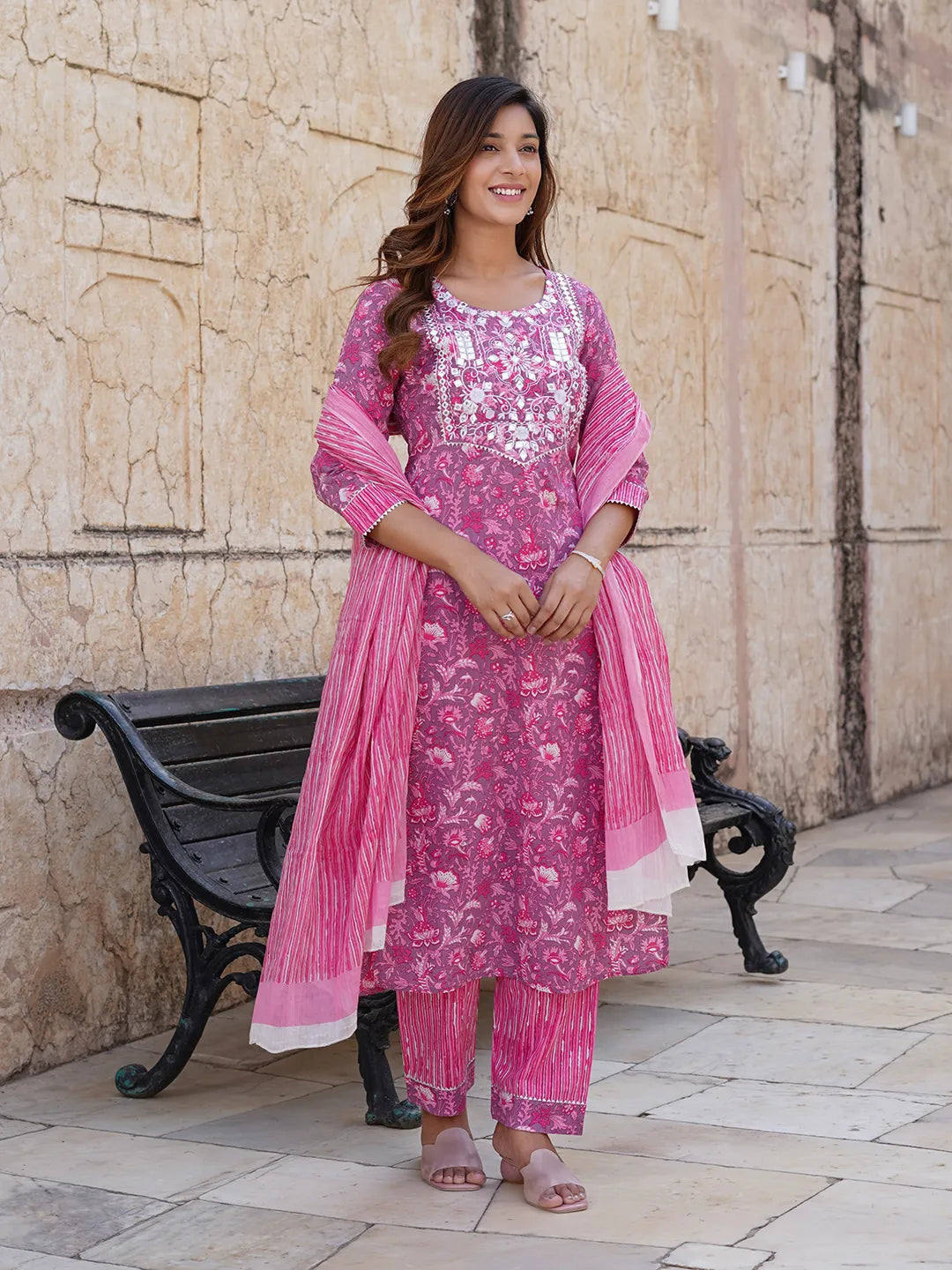 Jaitpuriya Women Pink Floral Straight Kurta Pant and Dupatta Set