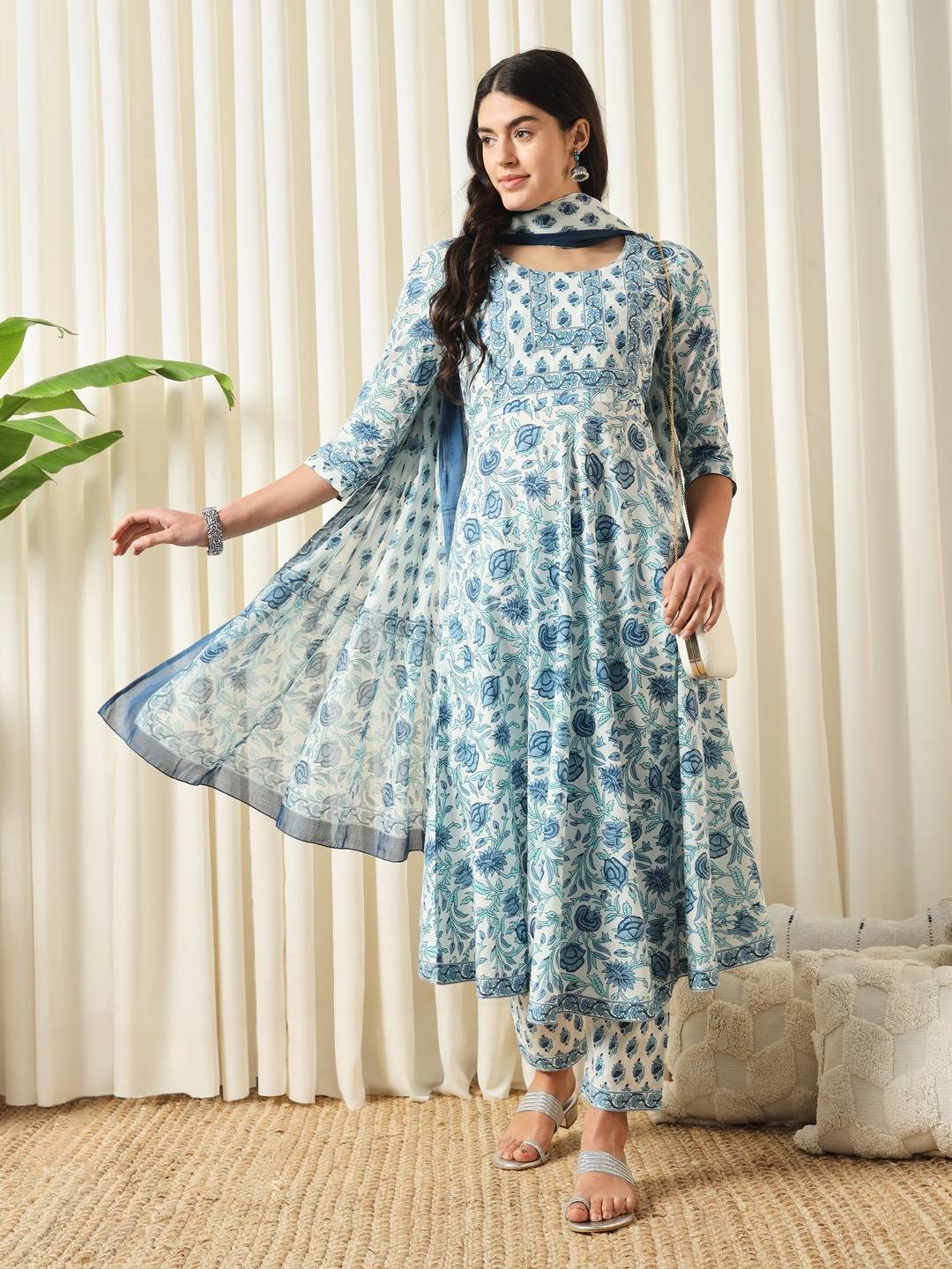 Blue printed Kurta with Trousers with dupatta