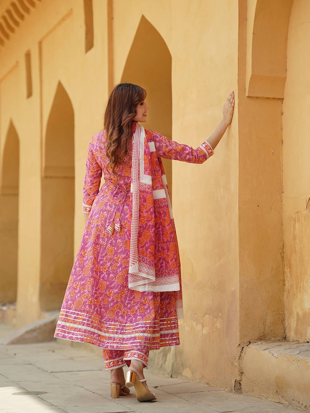 Jaitpuriya Women Pink Angrakha Kurta Pant Dupatta Set