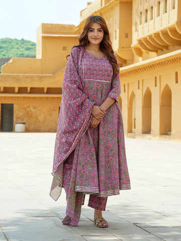 Jaitpuriya Women Mauve Gotta Patti Anarkali Kurta Pant Dupatta Set