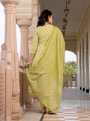 Jaitpuriya Women Green Embroidered Anarkali Kurta Bottom And Dupatta