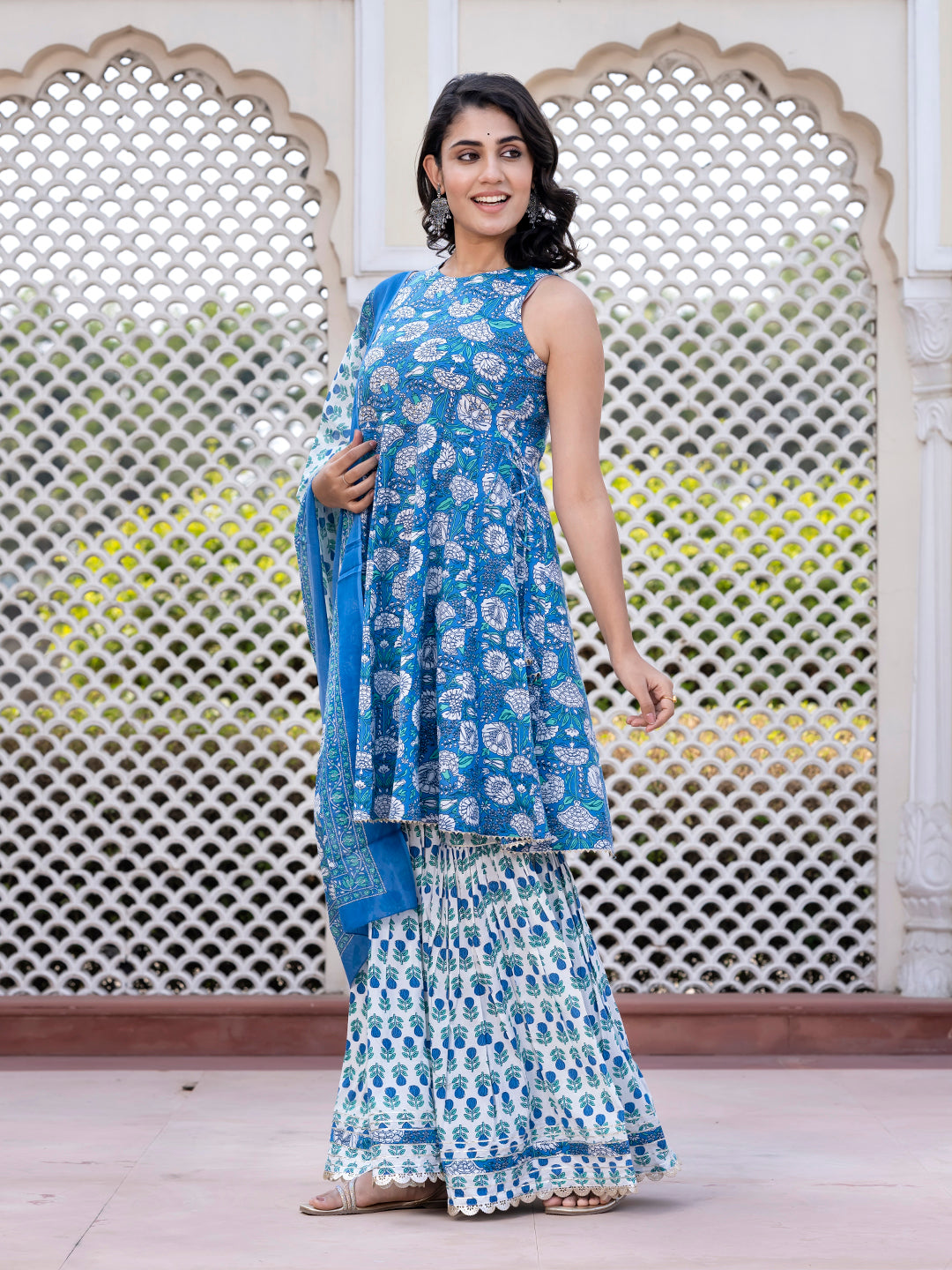Jaitpuriya Women Blue Floral Print Anarkali Kurta Bottom And Dupatta
