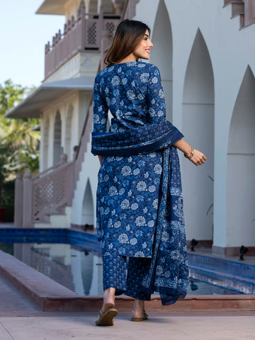 Jaitpuriya Women Blue Floral Print Straight Kurta Set with Dupatta