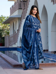 Jaitpuriya Women Blue Floral Print Straight Kurta Set with Dupatta