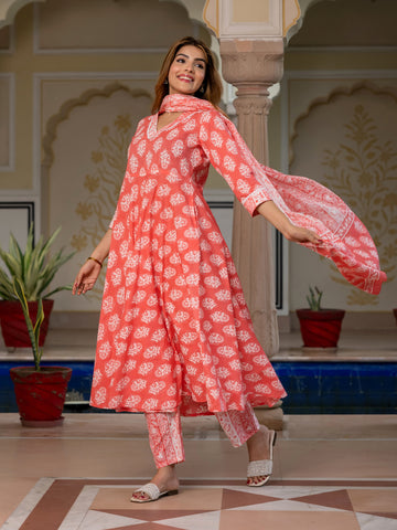 Jaitpuriya Women Peach Floral Print Anarkali Kurta Set with Dupatta