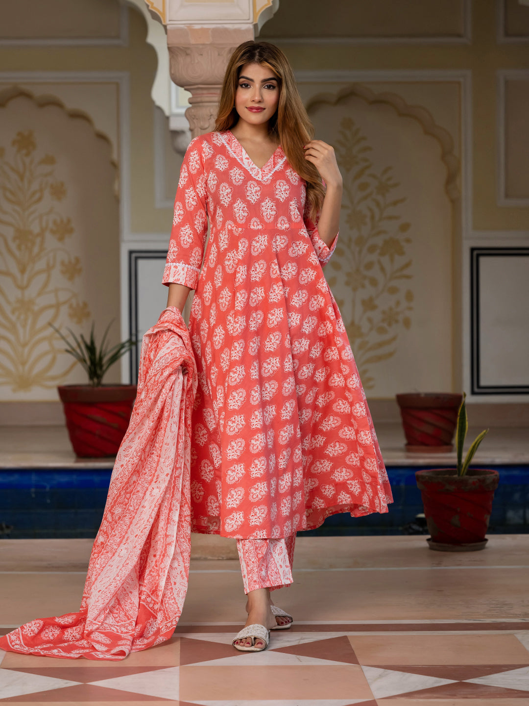 Jaitpuriya Women Peach Floral Print Anarkali Kurta Set with Dupatta