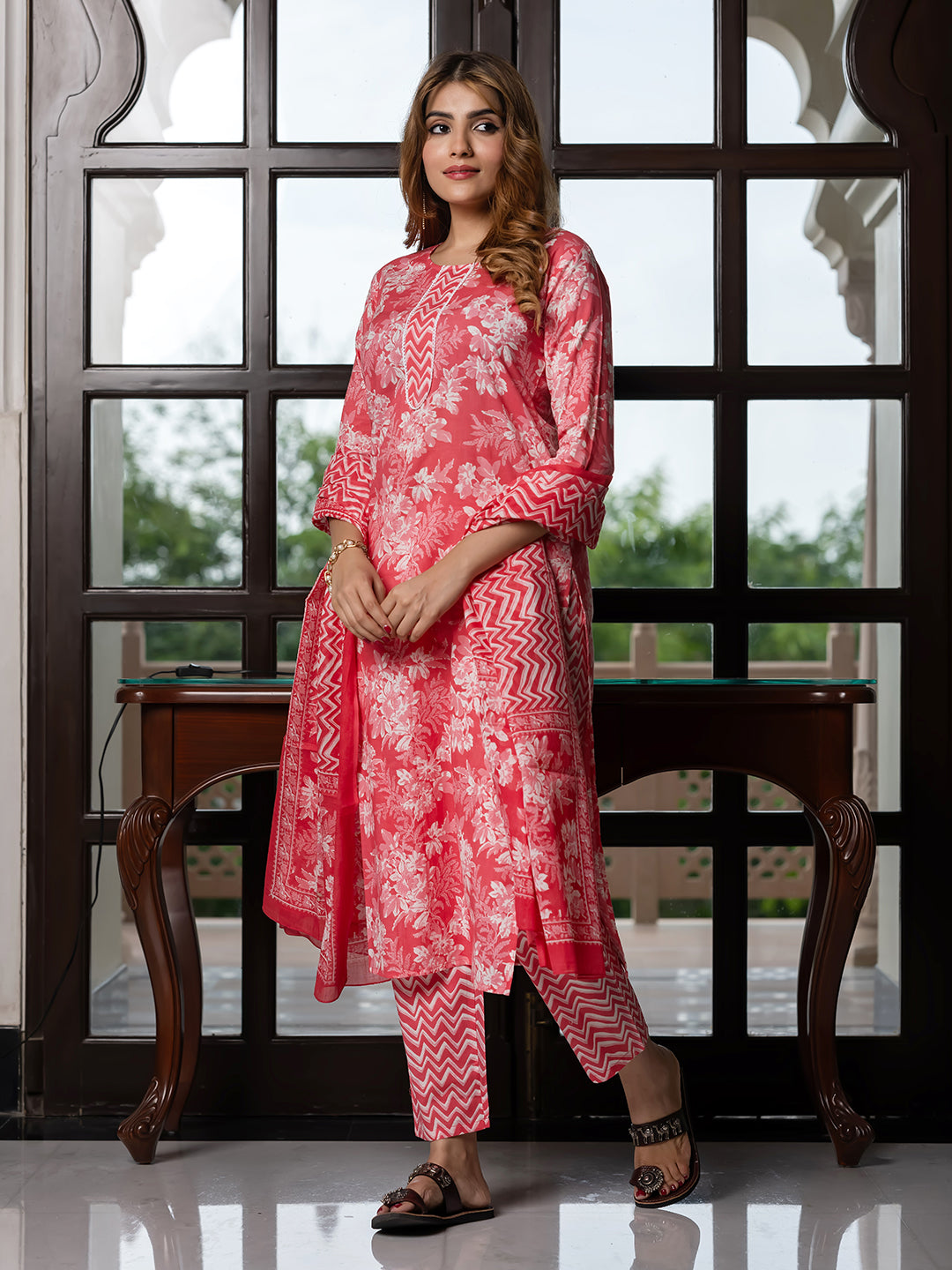 Jaitpuriya Women Pink Pure Cotton Straight Kurta Bottom Dupatta set