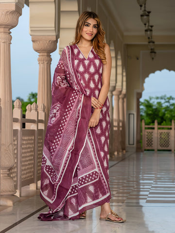 Jaitpuriya Women Burgundy Pure Cotton Straight Kurta Bottom Dupatta set