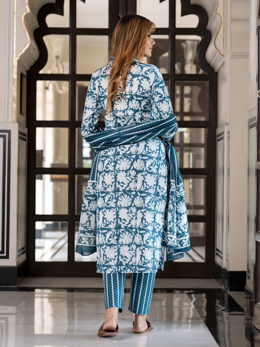 Jaitpuriya Women Teal Blue And Off White Pure Cotton Straight Kurta Bottom Dupatta set