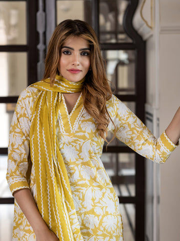 Jaitpuriya Women Mustard And Off White Pure Cotton Straight Kurta Bottom Dupatta set