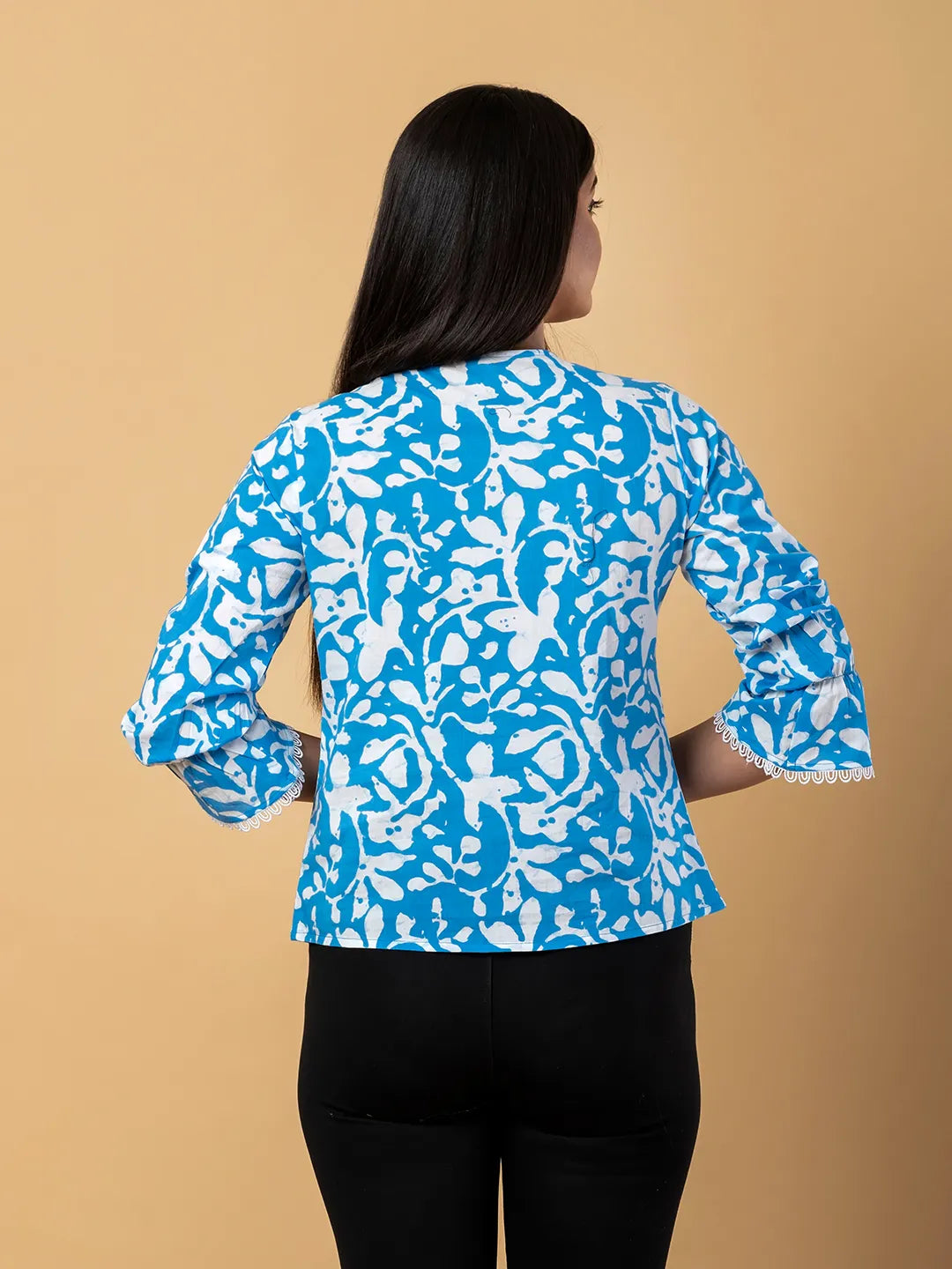 Jaitpuriya Women Turquoise Cotton Shrit Top