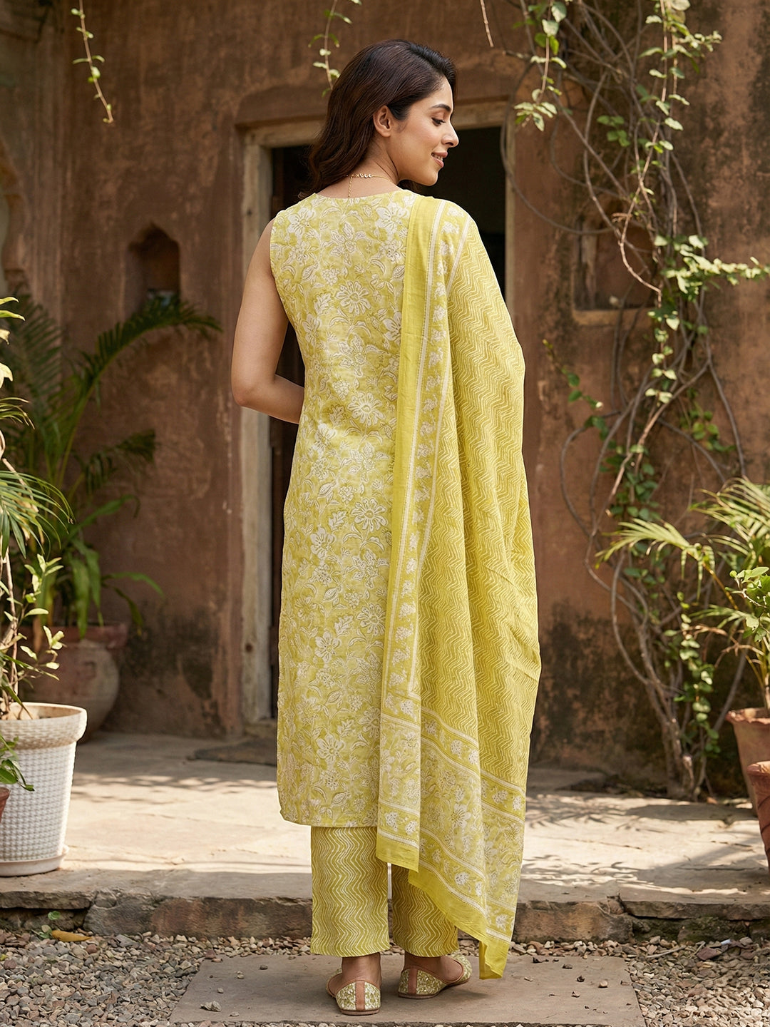 Jaitpuriya Yellow And Beige Pure Cotton Straight Regular Kurta Set