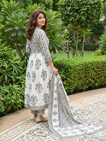 Jaitpuriya Grey And Off White Pure Cotton Anarkali Gathered or Pleated Kurta Set