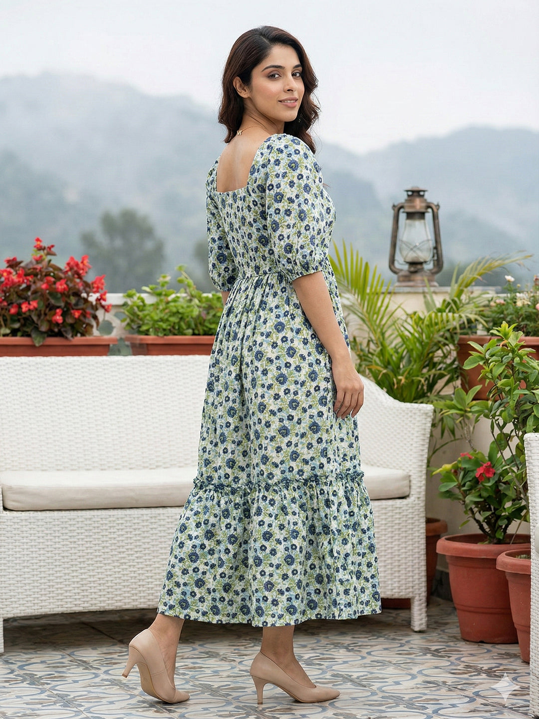 Jaitpuriya Blue And White Pure Cotton Fit & flare Gathered or Pleated Tierd Dresses