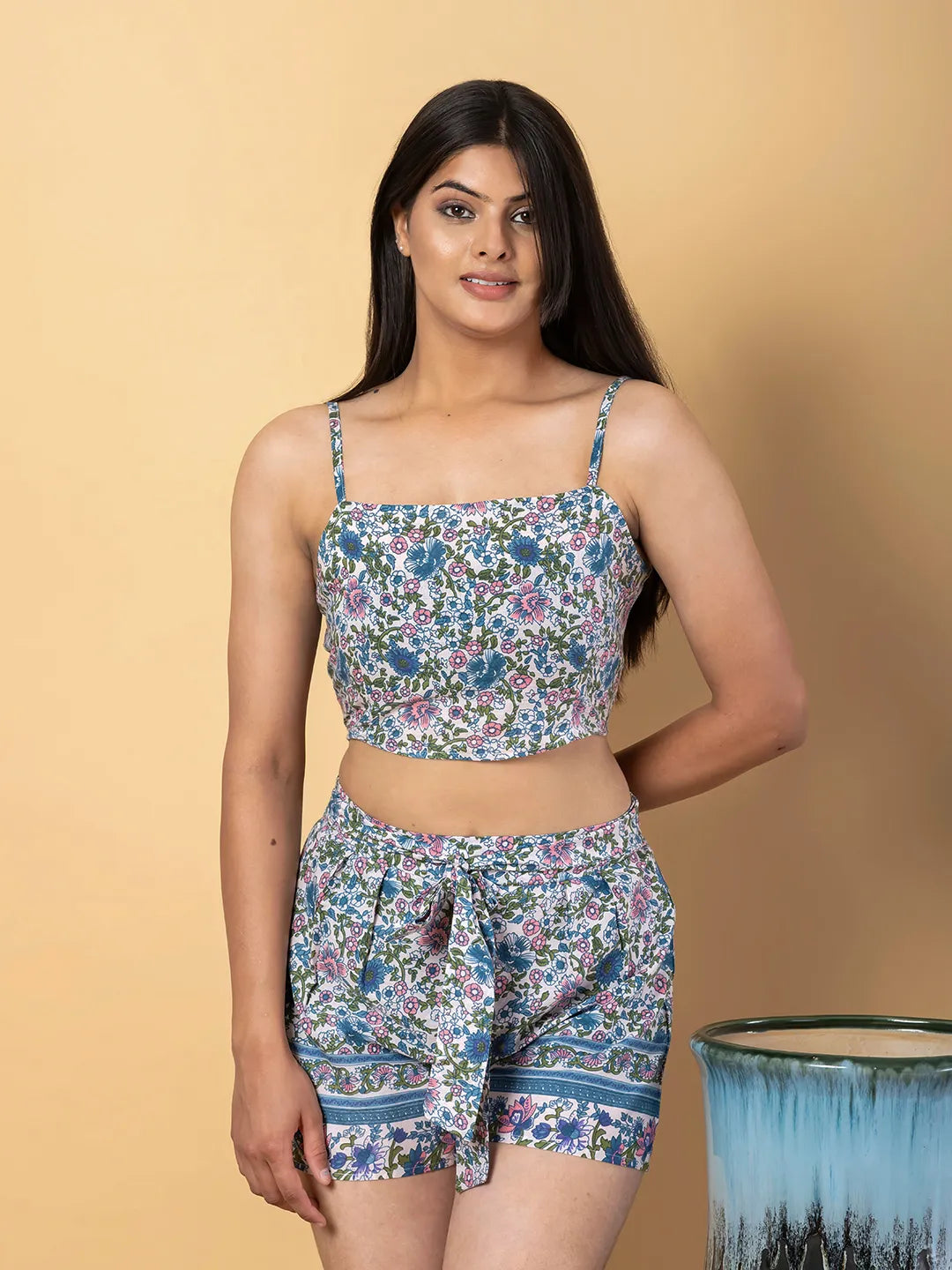 Jaitpuriya Women Cream And Blue Cotton Top Co-Orde