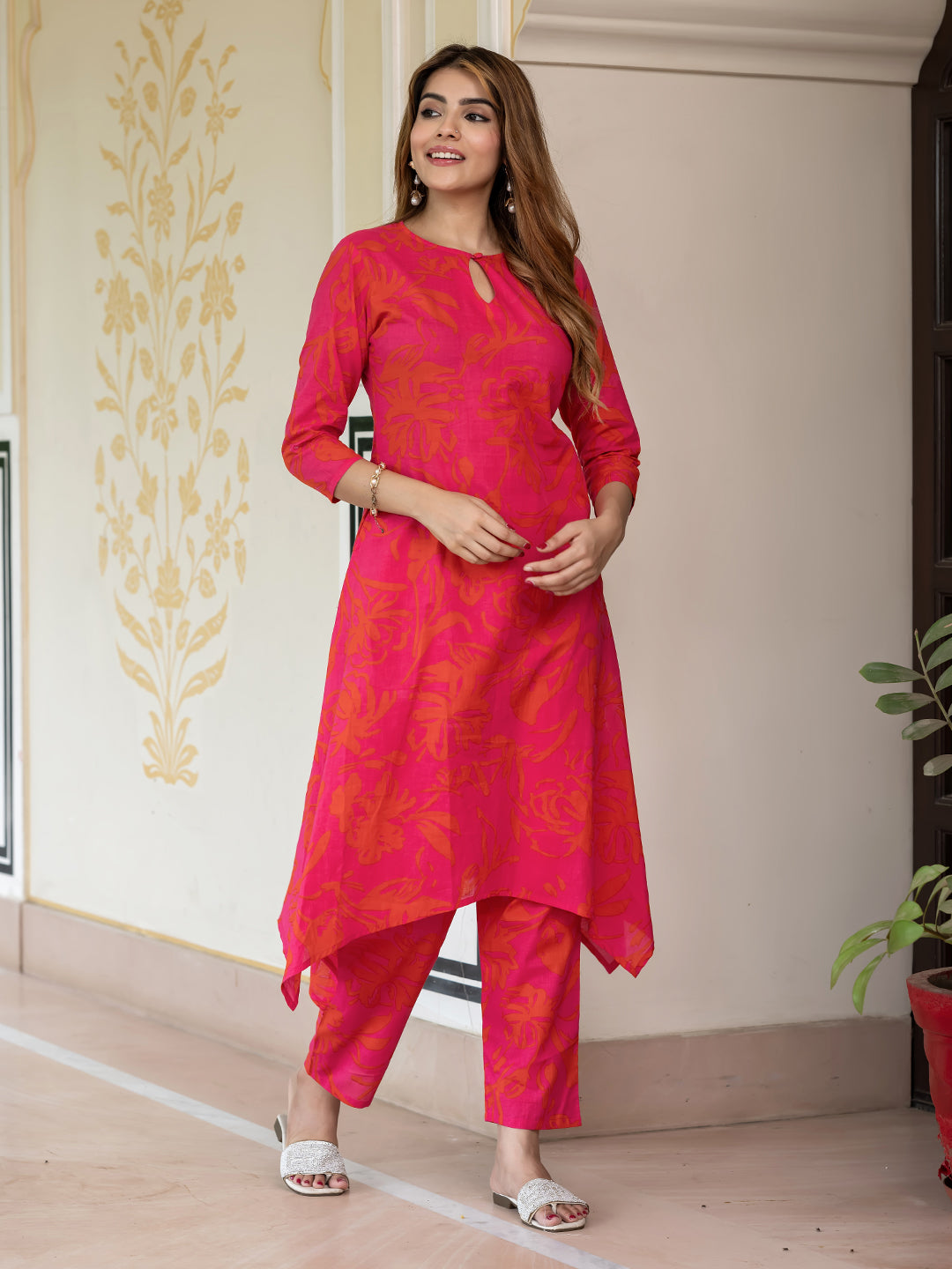 Jaitpuriya Women Pink And Red Pure Cotton Tunic Co-ord set