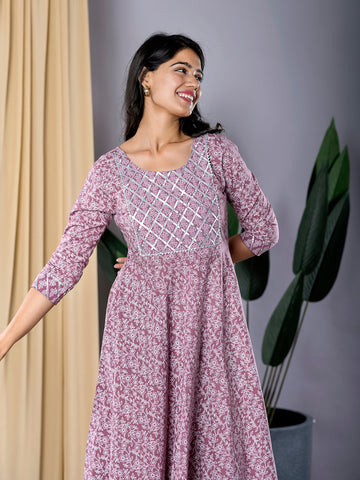 Jaitpuriya Women Mauve fit & flare Dress And Dupatta