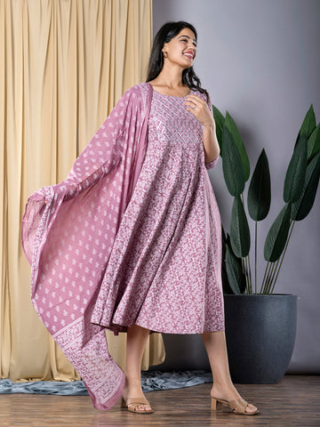 Jaitpuriya Women Mauve fit & flare Dress And Dupatta