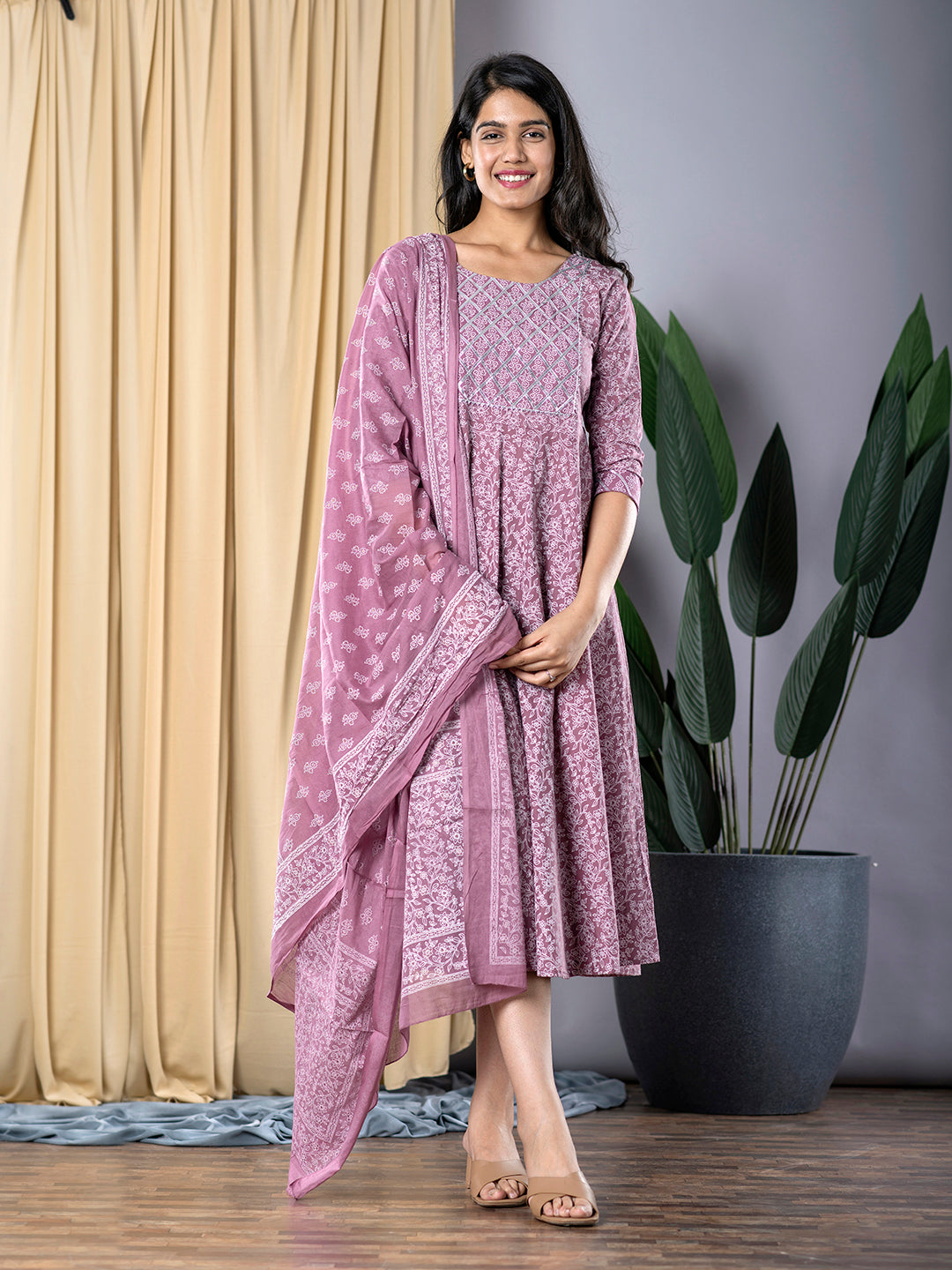 Jaitpuriya Women Mauve fit & flare Dress And Dupatta