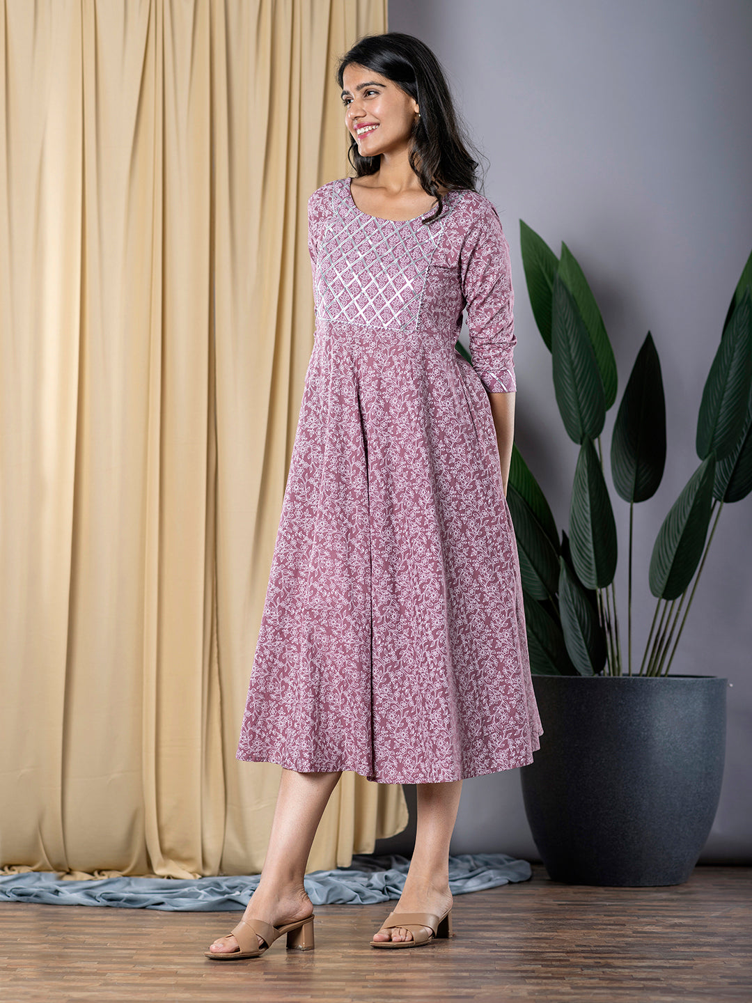 Jaitpuriya Women Mauve fit & flare Dress And Dupatta
