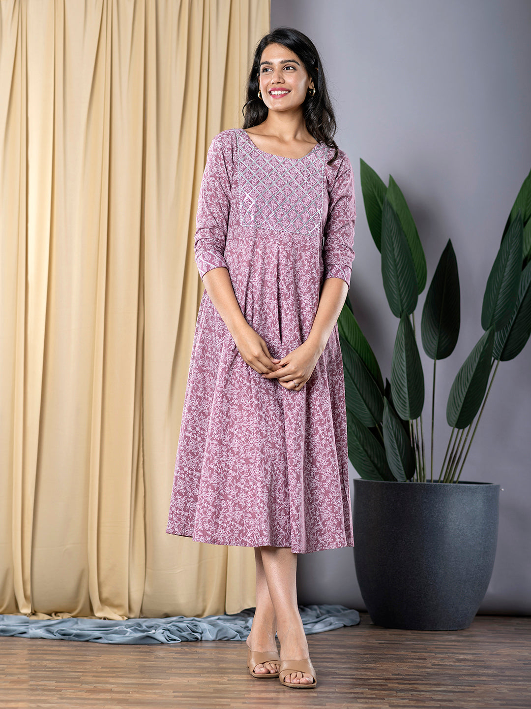 Jaitpuriya Women Mauve fit & flare Dress And Dupatta