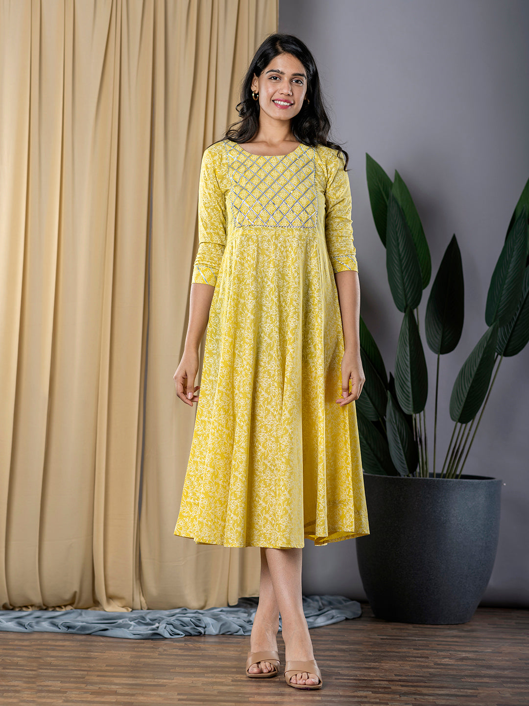 Jaitpuriya Women Yellow fit & flare Dress