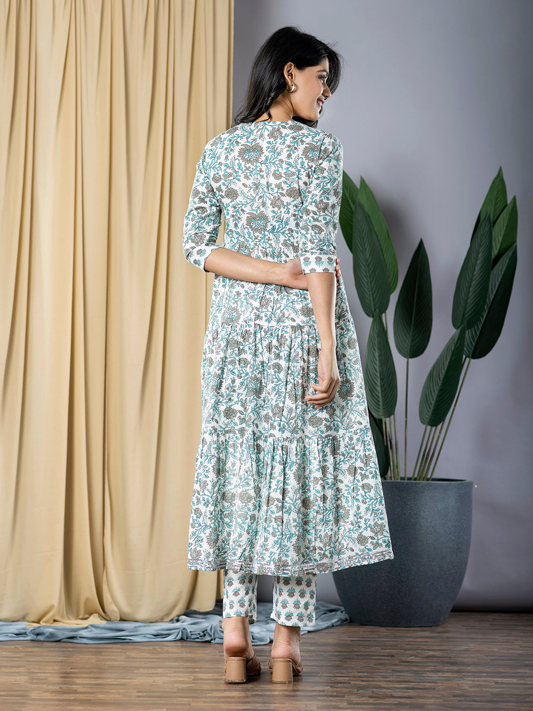 Jaitpuriya Women Grey And Turquoise fit & flare Dress