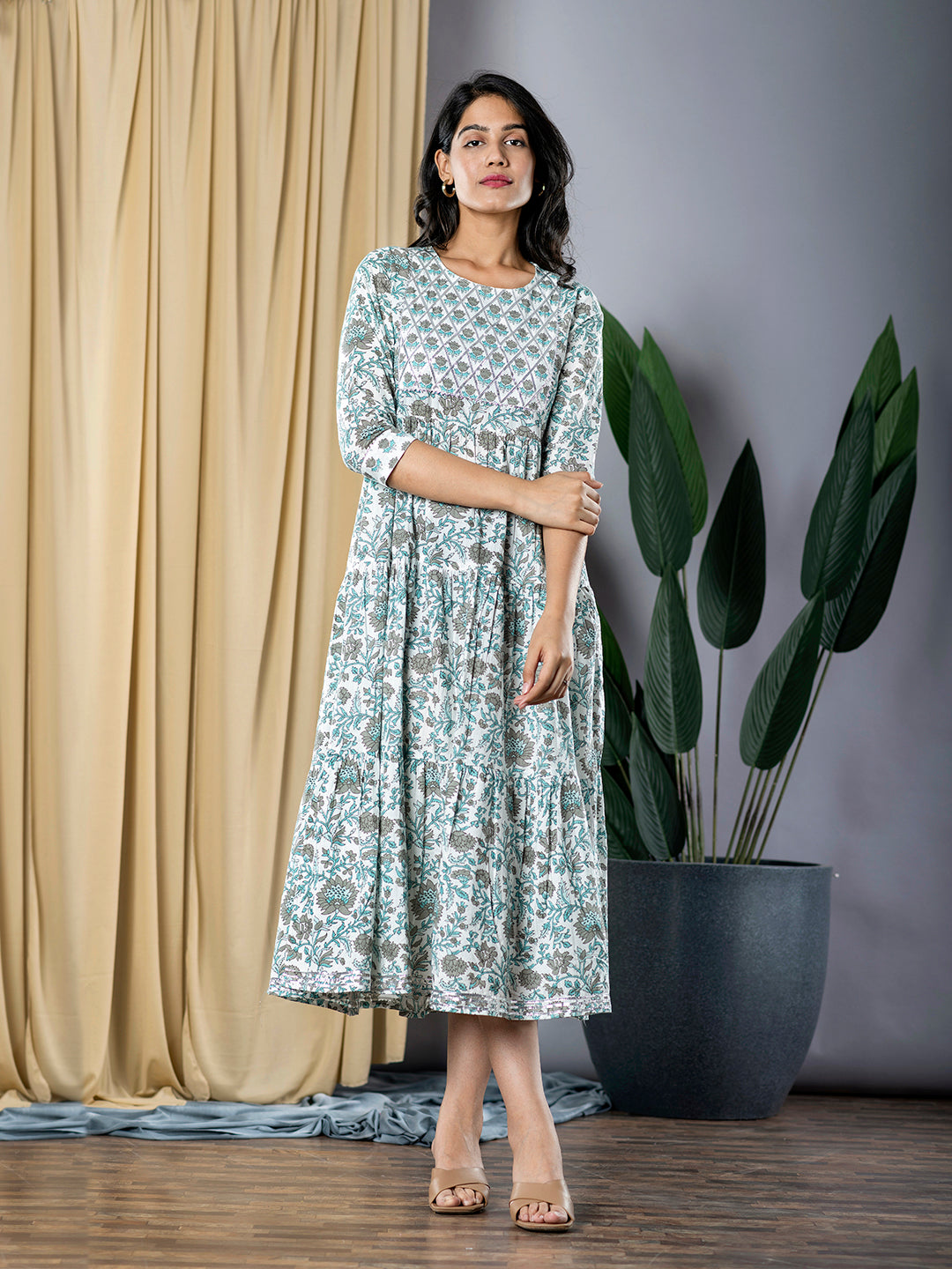 Jaitpuriya Women Grey And Turquoise fit & flare Dress