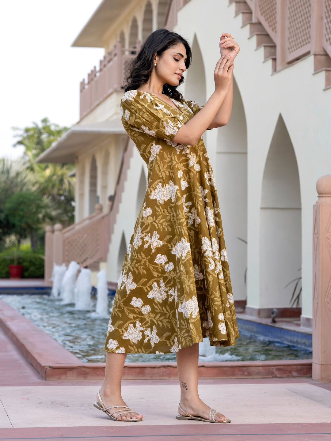 Jaitpuriya Women Green Floral Print fit & flare Dresses