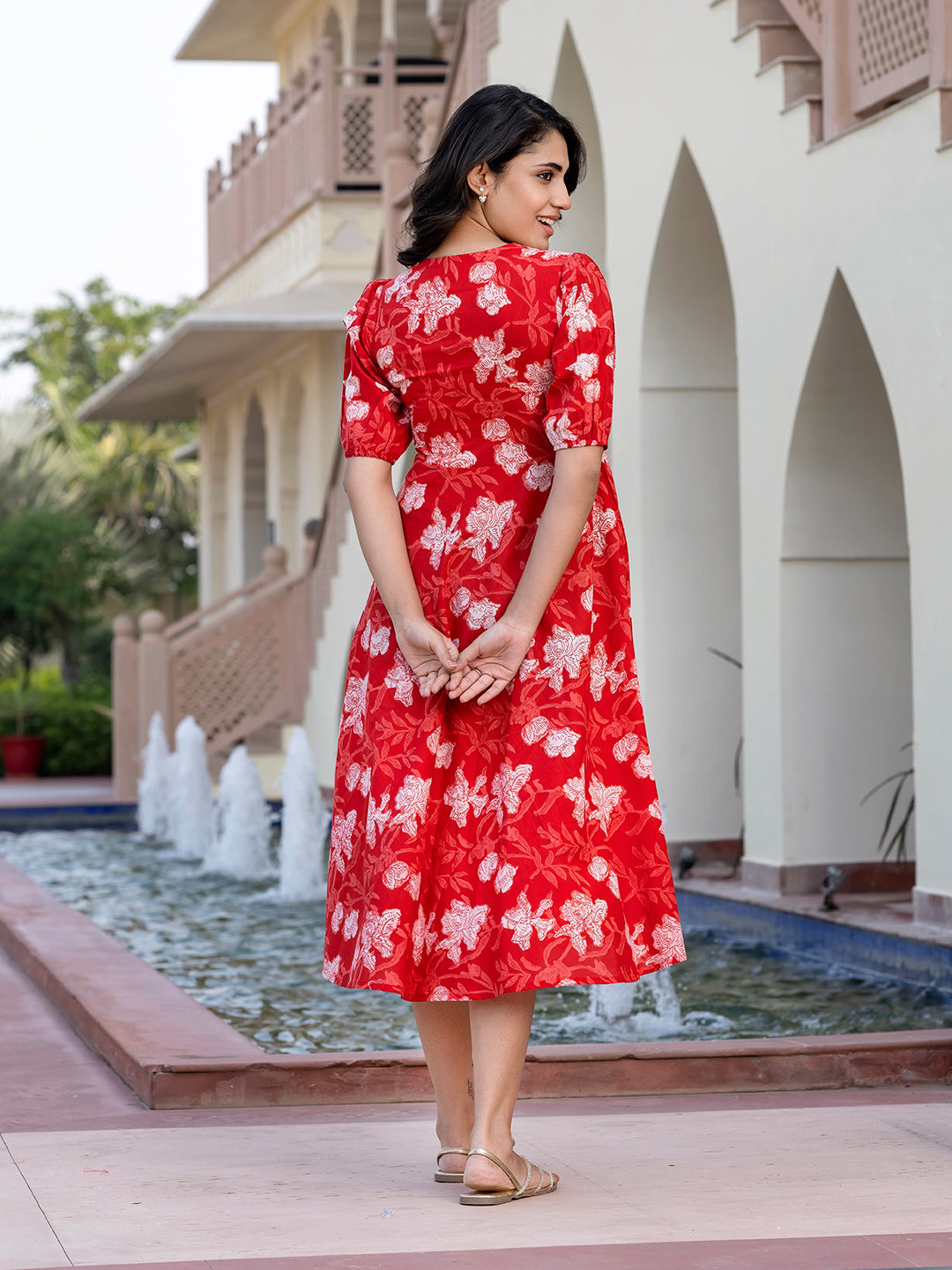 Jaitpuriya Women Red Floral Print fit & flare Dresses