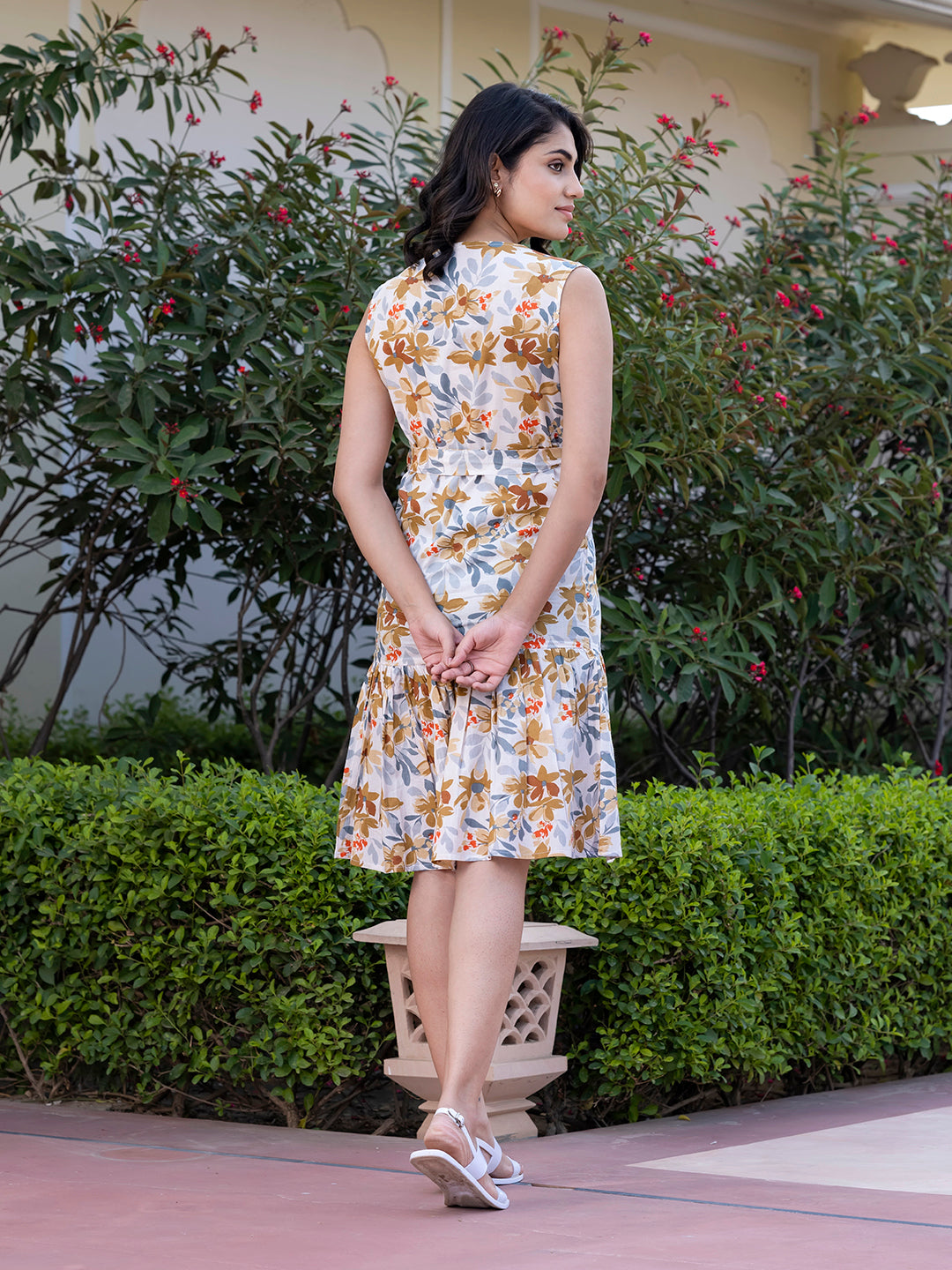 Jaitpuriya Women Green Gathered or Pleated fit & flare Dresses