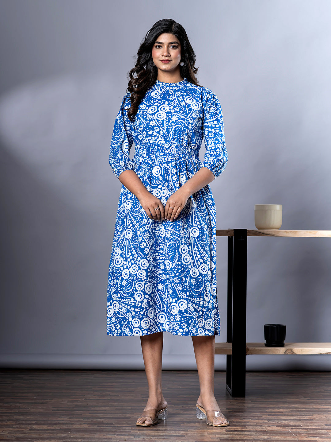 Jaitpuriya Women Blue And White Paisley Print fit & flare Dresses