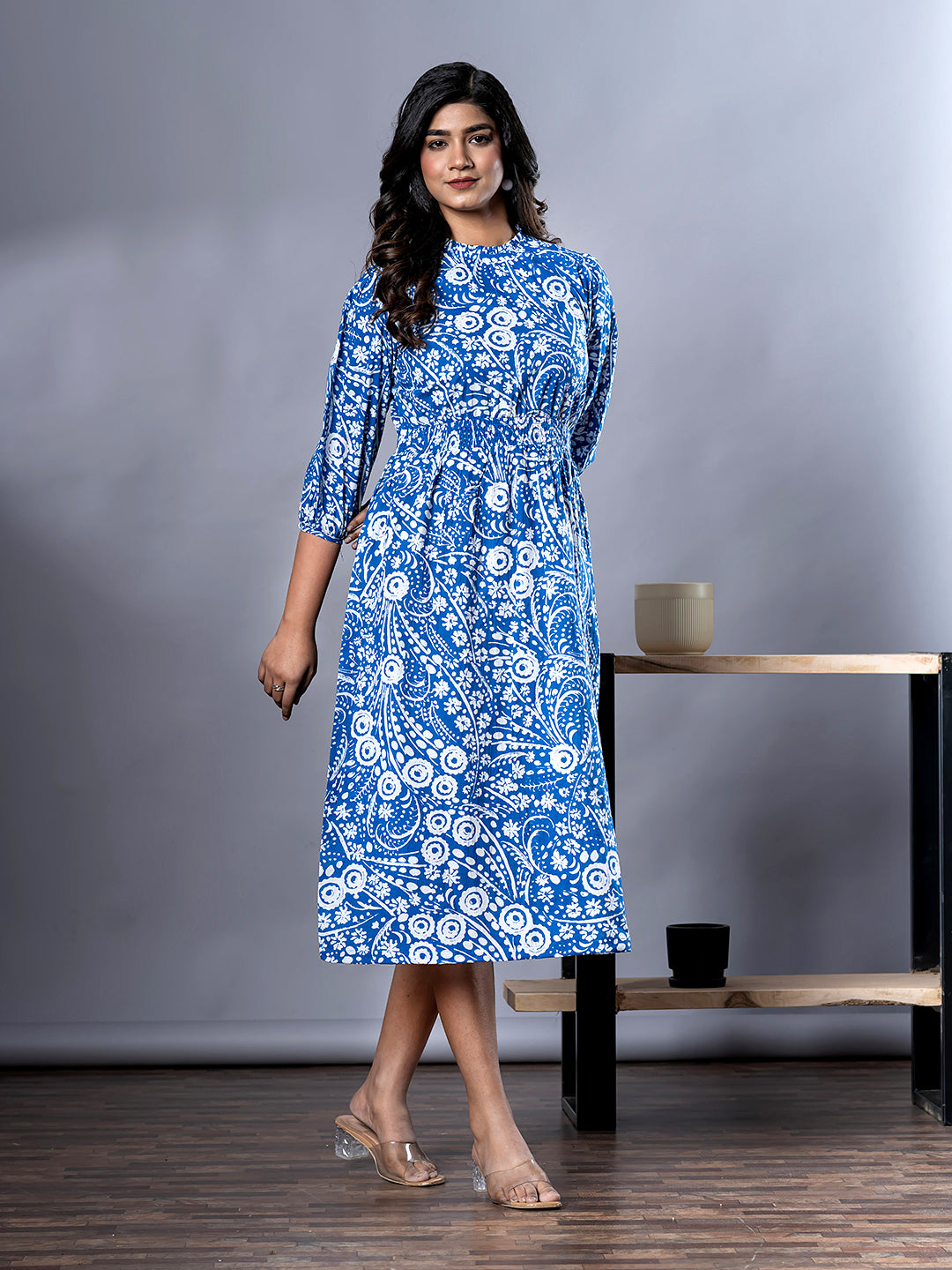 Jaitpuriya Women Blue And White Paisley Print fit & flare Dresses
