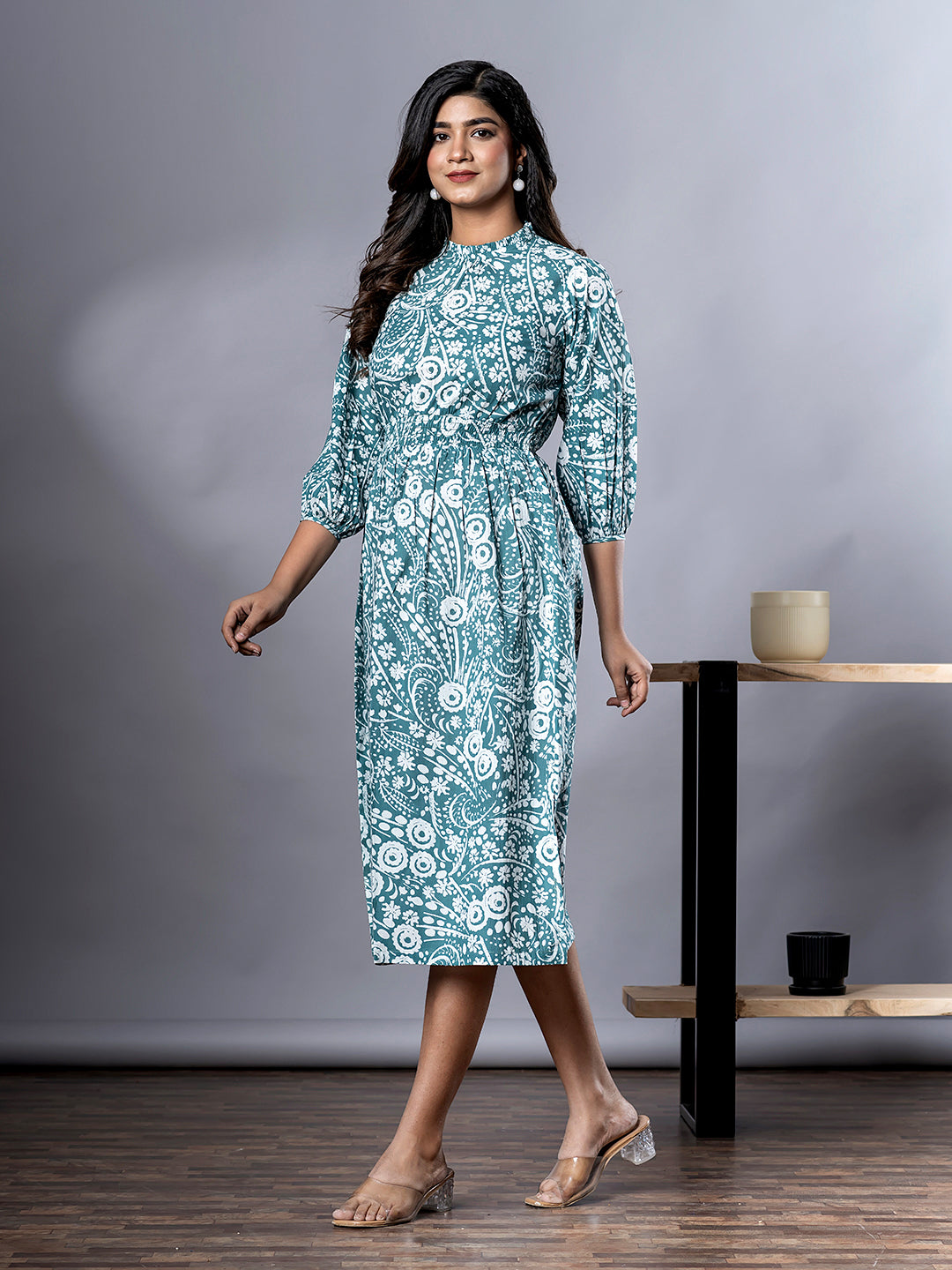 Jaitpuriya Women Turquoise And White Paisley Print fit & flare Dresses